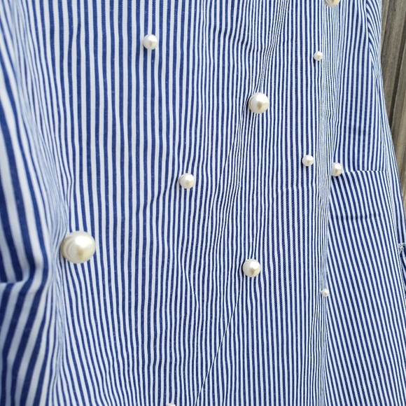 Pearl and Pinstripe Top - Picture 5 of 7